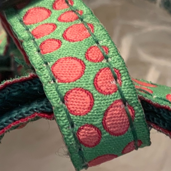 NWOT Preppy Small Dog / Cat Harness & Leash. Kelly w/Pink Dots. Size 14 (<10lbs) - Picture 3 of 6